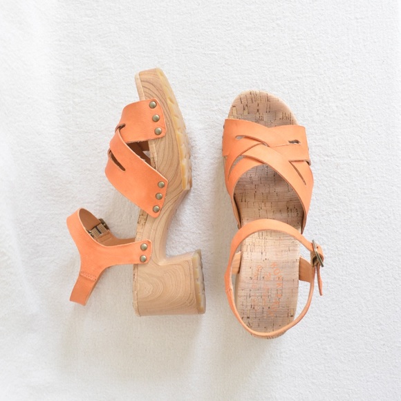 Korkease tia sandals in orange melon - Picture 3 of 3